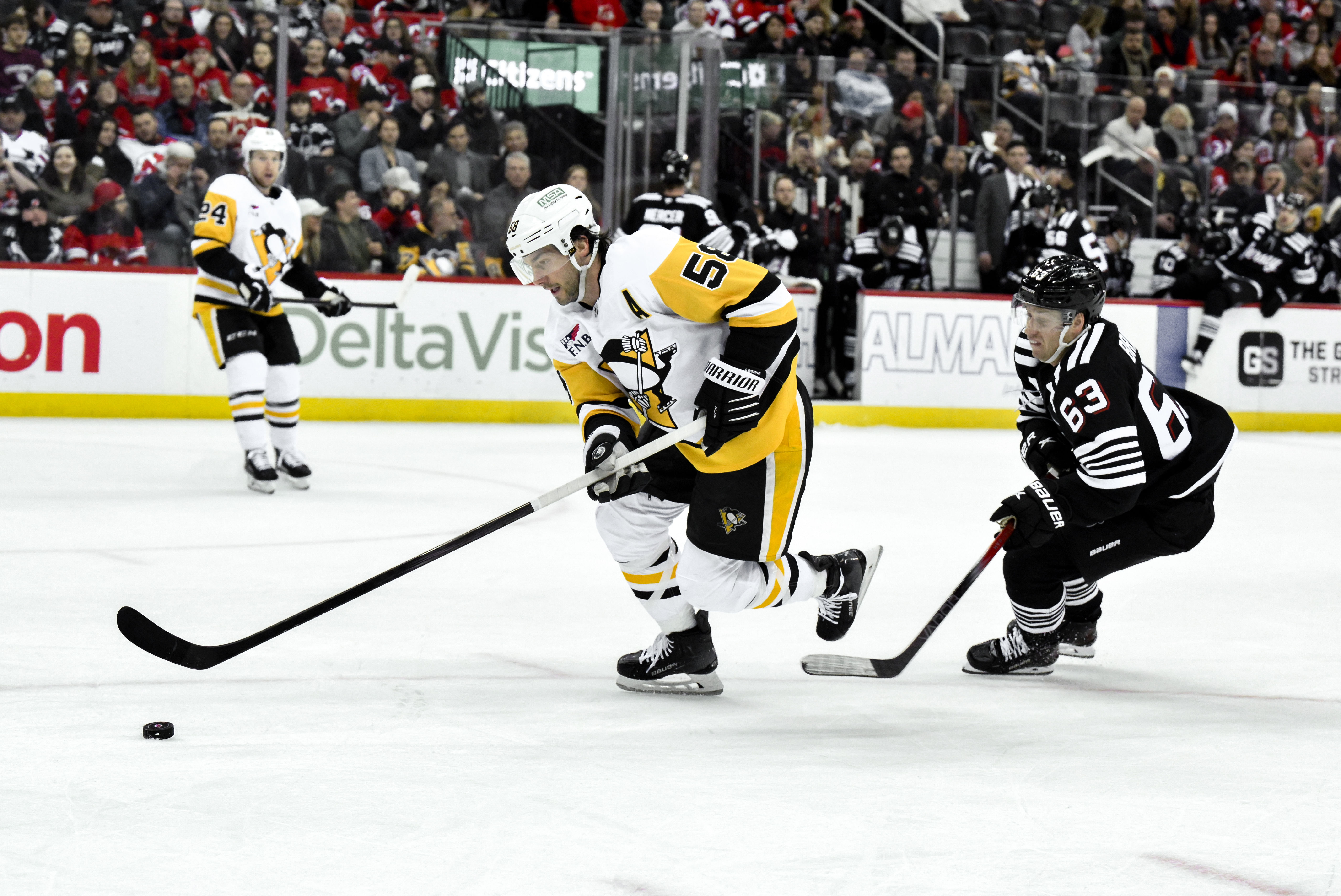 Kris Letang's contract might get in the way of the Penguins' rebuild - Source: Imagn